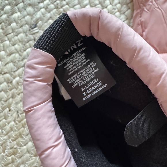 STONZ Bundle 18-24M - 2-in-1 Snow Suit, Puffer Booties, and Fleece Hat for Baby - Picture 4 of 10